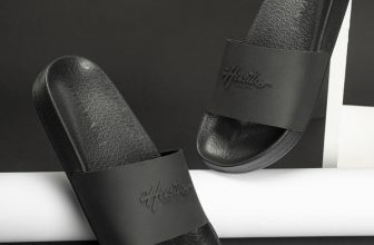 RED TAPE Men Slides(Black , 9)