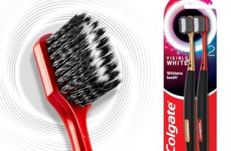 Colgate Visible White O2 Toothbrush – 2pcs