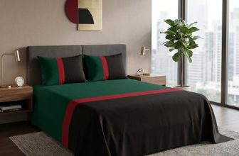 VAS COLLECTIONS Premium Cotton Bedsheet for Double Bed with 2 Pillow Covers – Soft, Breathable & Wrinkle Resistant Cotton Bedding Set, King Size Bed Sheet 90 x 100 Inches (Green Black)