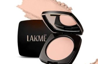 Lakme Forever Matte Compact, Smooth Finish, Lightweight Compact Powder That Lasts for 12 HrsFor A Natural Even Toned Look, Pearl, 9g