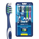 Oral-B Crisscross Deep Clean Soft Bristle Manual Toothbrush For Adults, Multicolour Toothbrush Set, Oral B Dentist Recommended Brand (Pack of 4)
