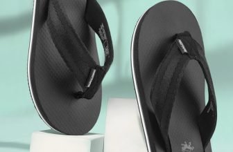 RED TAPE Men Flip Flops(Black , 9)