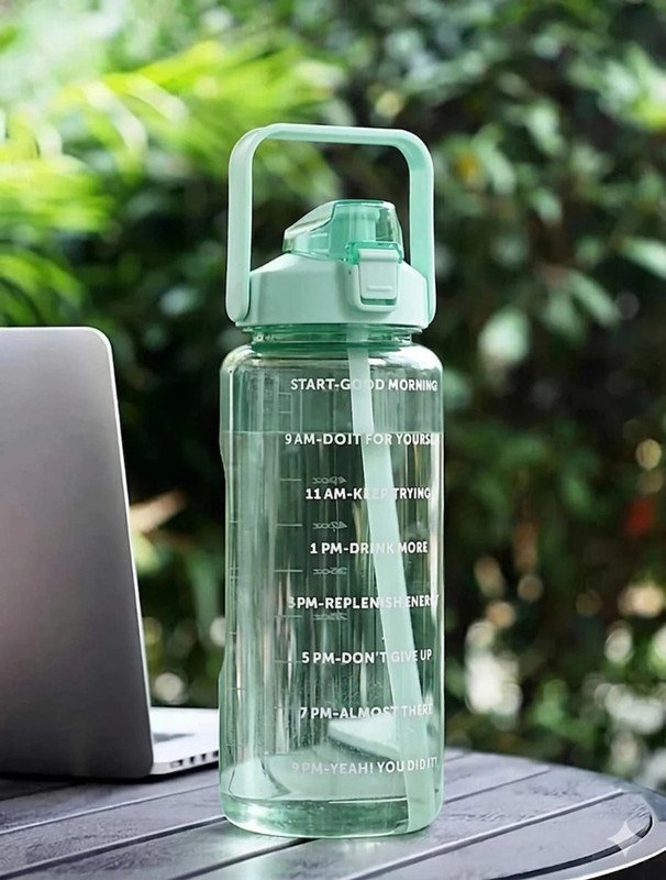 Amazon Basics Borosilicate Glass Jug 1370ml – Versatile Serving Companion | Ideal for Large Gatherings | Multipurpose Jug | Secure Handle for Easy Pouring | Sleek Modern Design