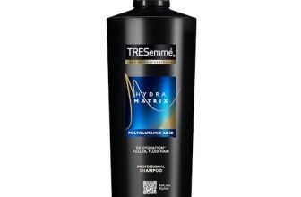 TRESemme Hydra Matrix Hydrating Shampoo 580ml with Polyglutamic Acid for 100H of Fluid Hair | Paraben Free Shampoo for Dry Hair & Scalp | Hard Water Detox