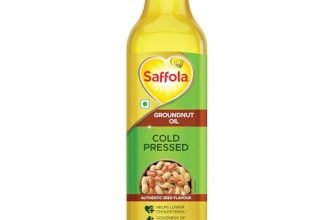 Saffola Cold Pressed Groundnut Oil |Unrefined, 0 trans fat, Chemical free | Helps Lower Cholesterol, Goodness of Omega 6 & Authentic Seed Flavour | 1L Pet Bottle